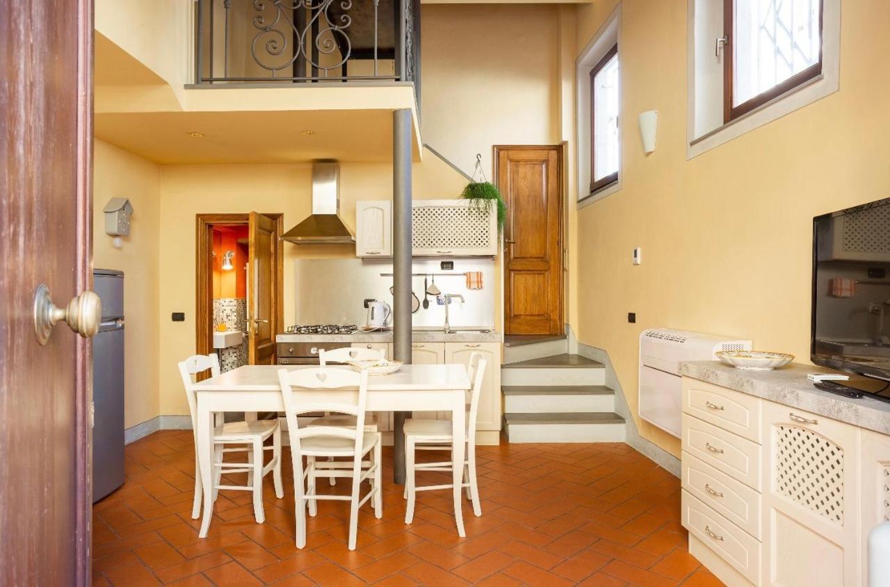 Апартаменты Cozy Classic Italian House Near Santa Croce, On The Lungarno Флоренция Экстерьер фото