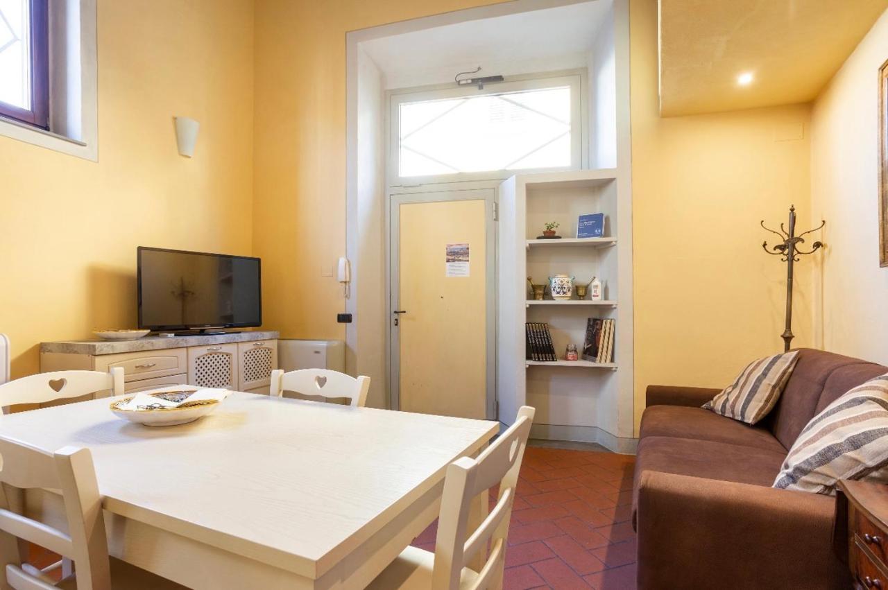Апартаменты Cozy Classic Italian House Near Santa Croce, On The Lungarno Флоренция Экстерьер фото