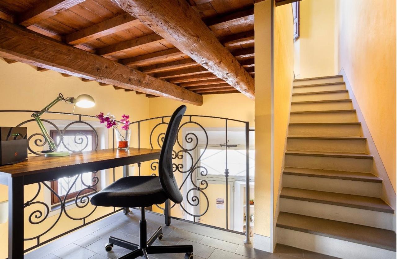 Апартаменты Cozy Classic Italian House Near Santa Croce, On The Lungarno Флоренция Экстерьер фото